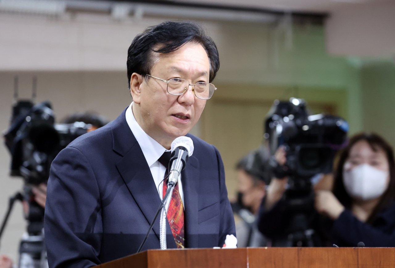 정호영 보건복지부 장관 후보자가 17일 서울 중구 국립중앙의료원에서 열린 기자회견에서 최근 제기된 자녀 관련 의혹을 해명하고 있다. [연합]