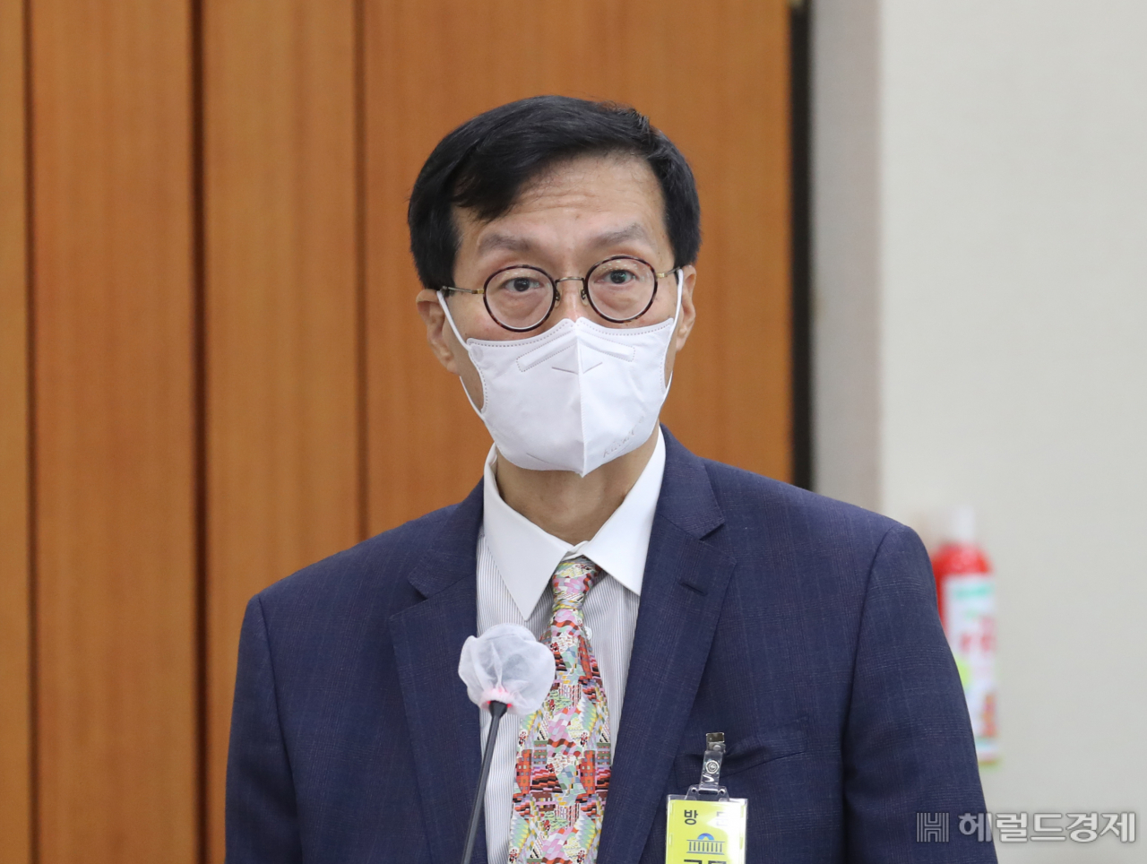 이창용 한국은행 총재 후보자가 19일 오전 인사청문회가 열리는 서울 여의도 국회 기획재정위원회 전체회의실에서 인사말을 하고 있다. 이상섭 기자