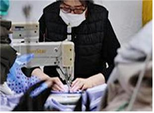 봉제산업 종사자가 근무하는 모습. [성동구 제공]