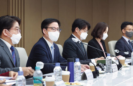여한구 산업통상자원부 통상교섭본부장이 27일 오전 서울 중구 대한상공회의소에서 열린 ‘CPTPP 가입 신청 관련 산업계 간담회’에서 모두발언을 하고 있다. [산업통상자원부 제공]