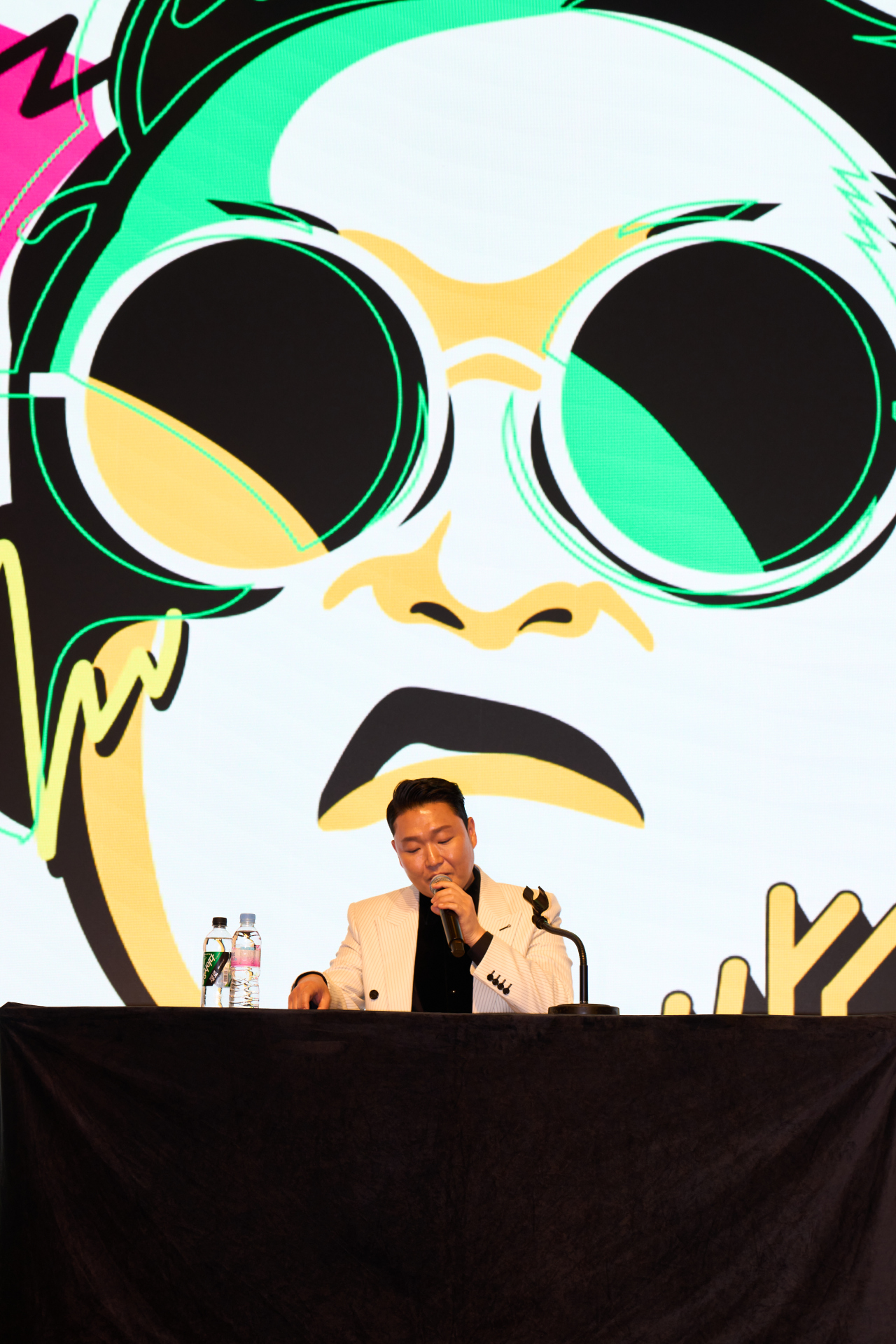 Psy’s ninth full-length album “Psy 9th” press listening session takes place at the Fairmont Ambassador Seoul in Seoul on April 29. (P Nation)