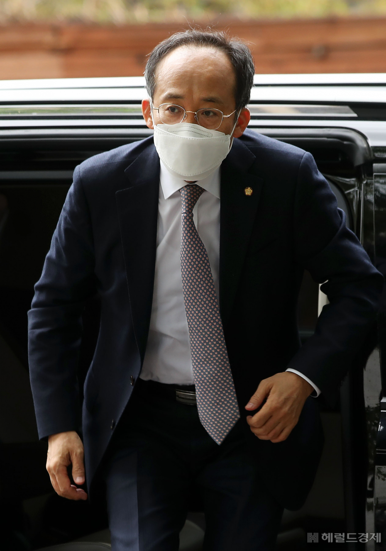 추경호 경제부총리 겸 기획재정부 장관 후보자가 29일 오전 서울 종로구 통의동 인수위로 출근하고 있다. [헤럴드경제DB]
