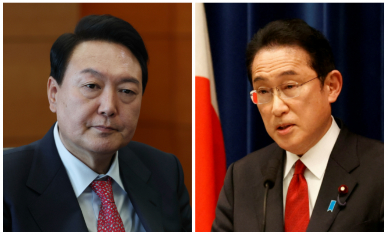 윤석열(왼쪽) 대통령 당선인과 기시다 후미오(岸田文雄) 일본 총리의 모습. [연합, 로이터]