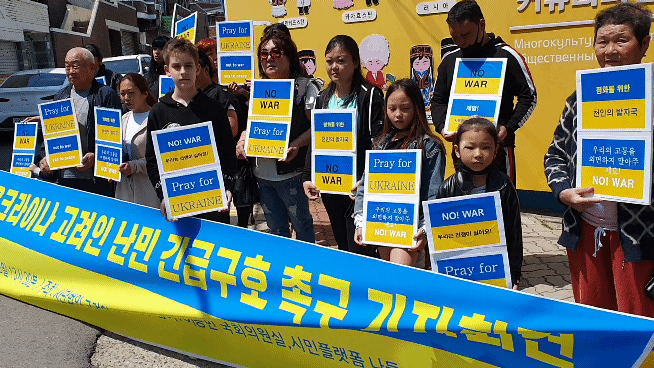 광주고려인마을에서 30여명의 고려인들이 러시아전쟁반대 긴급구호 기자회견을 가졌다. 이곳은 20여년전 고려인들이 광주 광산구 월곡동에 거주하면서 형성된 공동체 마을이다. 서인주 기자