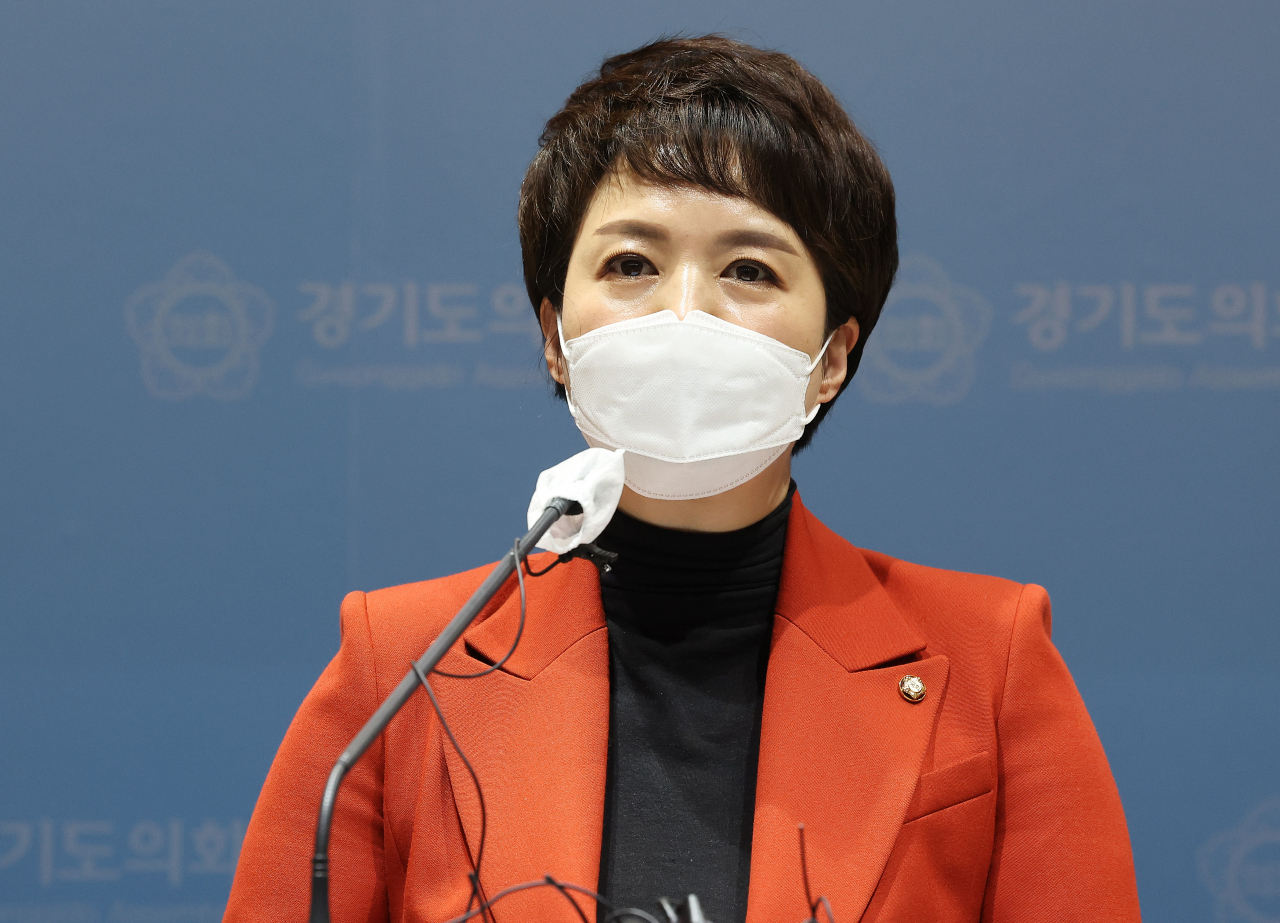 국민의힘 6·1 지방선거 경기지사 후보로 선출된 김은혜 의원이 지난달 22일 오전 경기도 수원시 경기도의회에서 기자회견을 하고 있다. [연합]