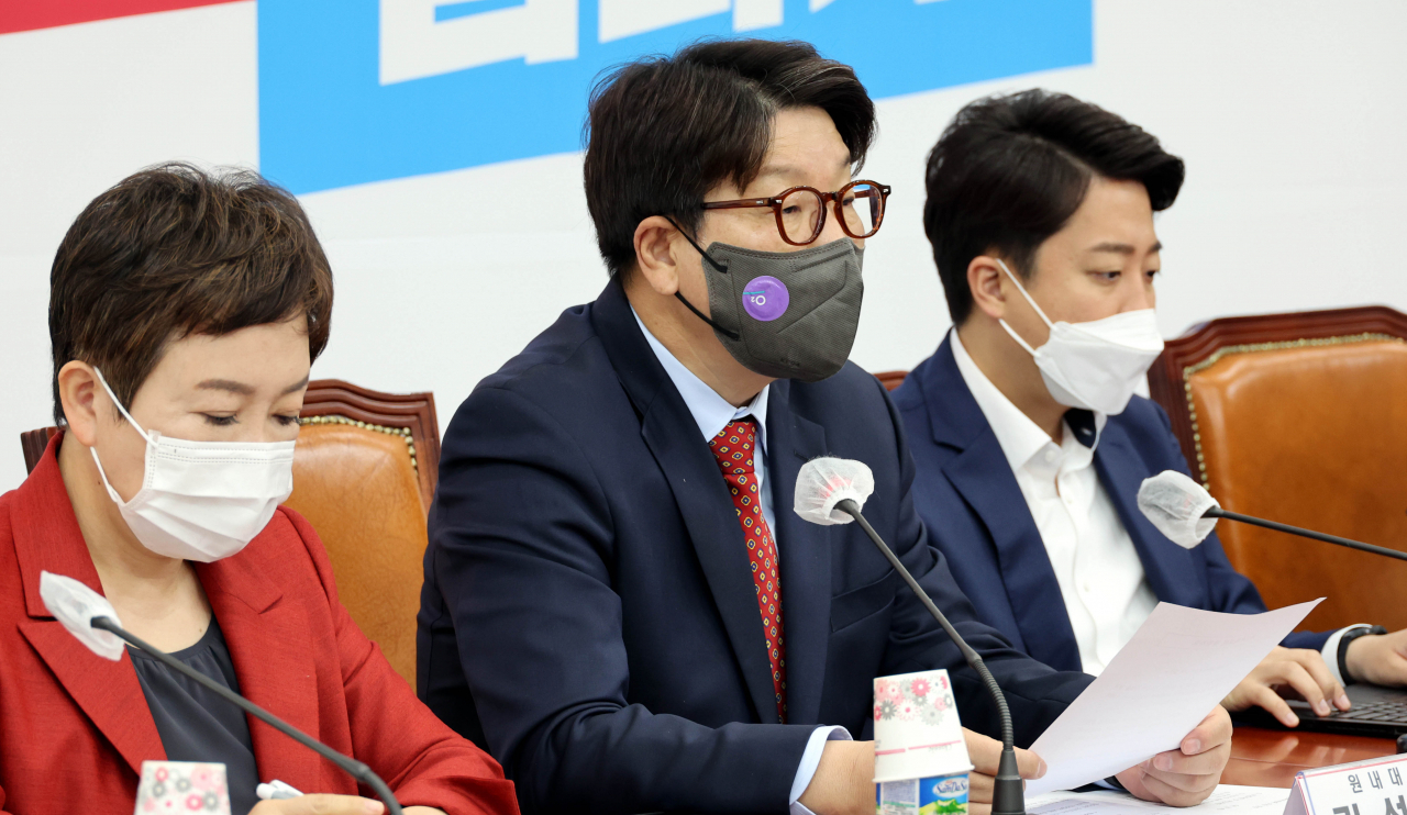 권성동 국민의힘 원내대표가 4일 오전 국회에서 열린 최고위원회의에서 발언하고 있다. 이상섭 기자