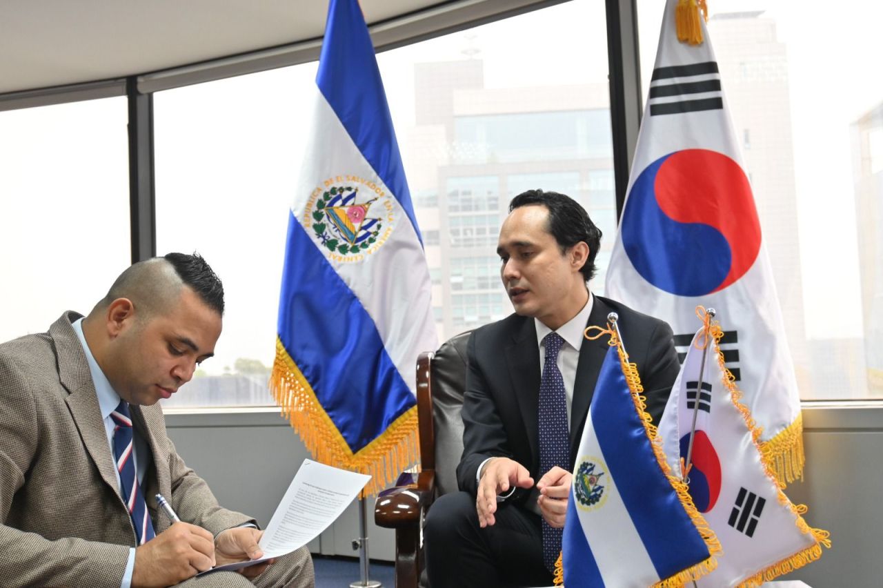 El Salvador’s Ambassador to South Korea Jaime Jose Lopez Badia speaks to The Korea Herald at the Embassy of El Salvador residence in Jung-gu, Seoul, on April 25. (Sanjay Kumar/The Korea Herald)