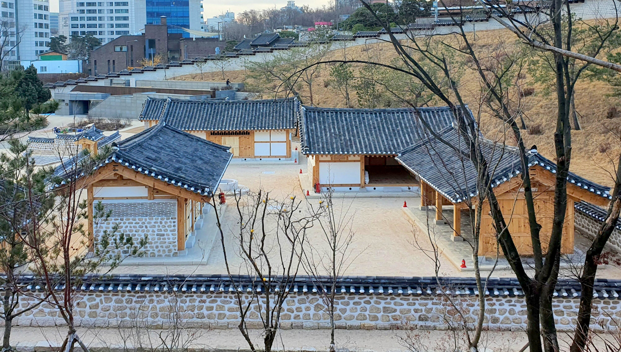 복원된 사직단 전사청