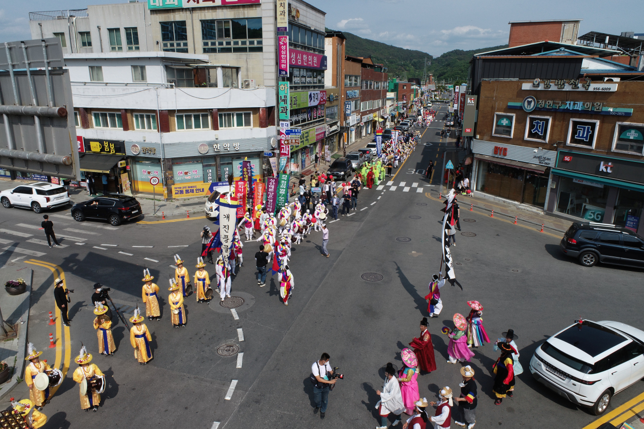 2022 고령 대가야체험축제 중 거리페레이드 모습.[고령군 제공]