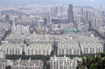 재건축 대상 아파트가 몰려 있는 서울 강남구 대치·개포동 아파트 일대. [연합]
