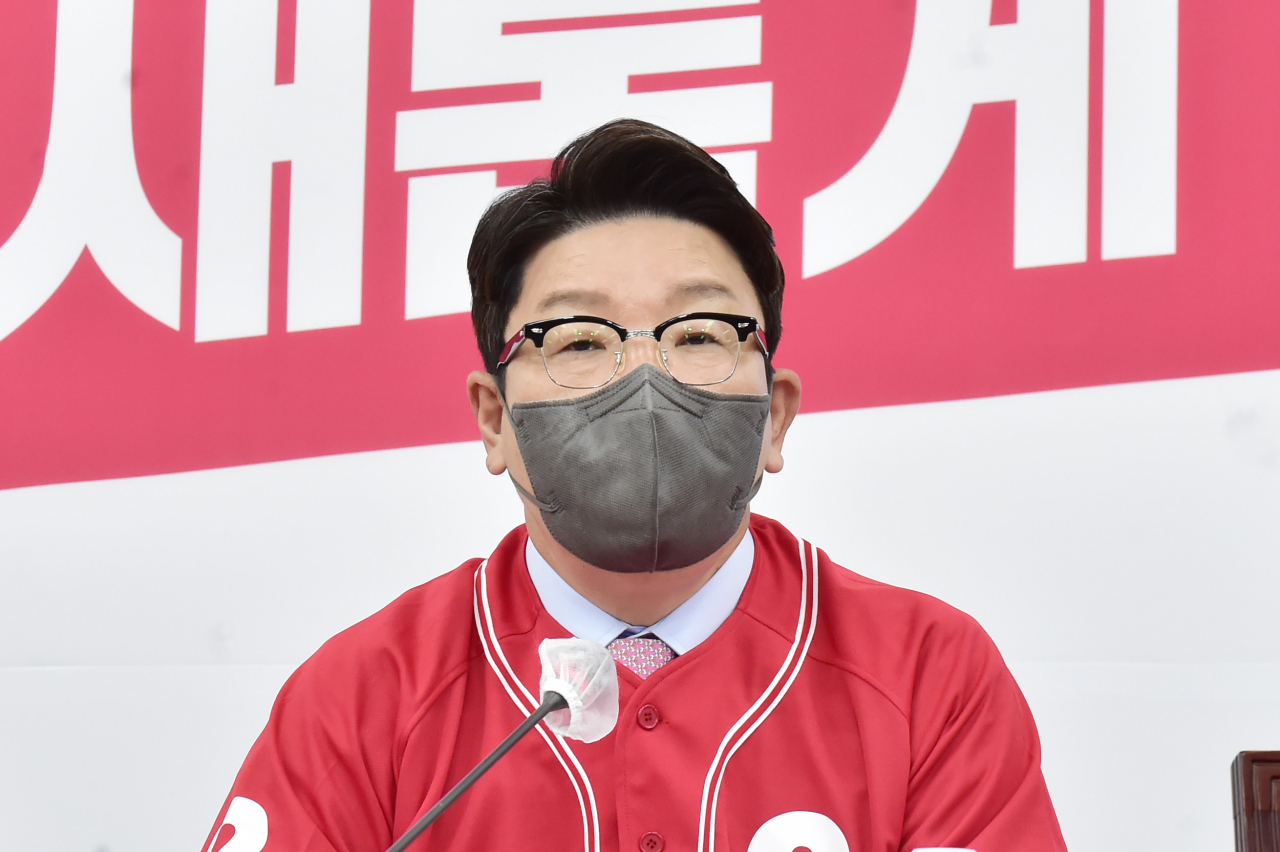 권성동 국민의힘 원내대표가 13일 오전 서울 여의도 국회에서 열린 중앙선거대책위원회 회의에서 발언하고 있다. [연합]
