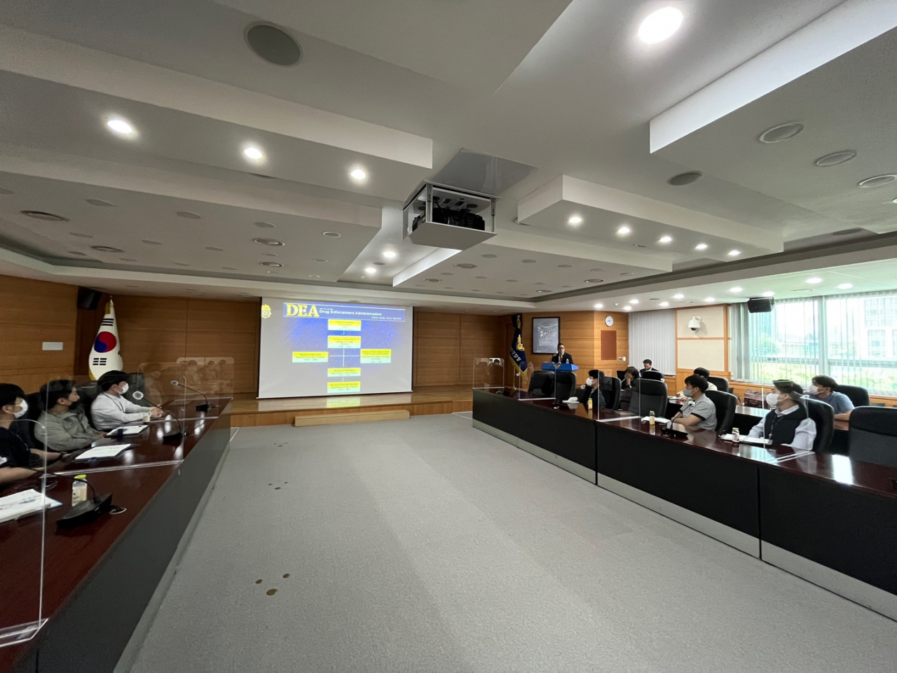 해양경찰청은 지방해양경찰청별로 마약수사 기본역량 제고를 위한 마악류 범죄 순회교육을 실시했다고 13일 밝혔다. [해양경찰청 제공]