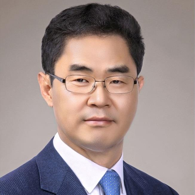 윤석열 대통령이 13일 처장·차관·외청장 21명의 인선안을 발표했다. 사진은 국세청장으로 지명된 김창기 전 부산지방국세청장. [연합]