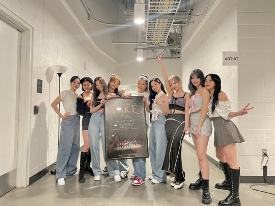(Credit: JYP Entertainment)