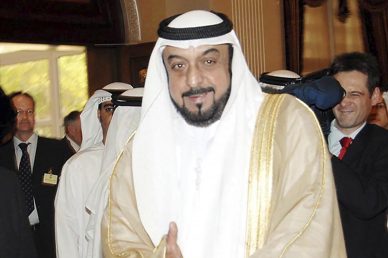 셰이크 할리파 빈 자예드 알 나흐얀 아랍에미리트(UAE) 대통령이 13일(현지시간) 지병으로 별세했다고 국영 WAM 통신이 보도했다. 향년 73세. 사진은 2007년 2월 5일 아부다비에서 촬영한 셰이크 할리파 대통령의 모습. [연합]