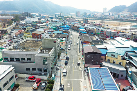 청송군 시가지가 도시환경 개선과 도시재생사업으로 변모하고 있다. [청송군 제공]