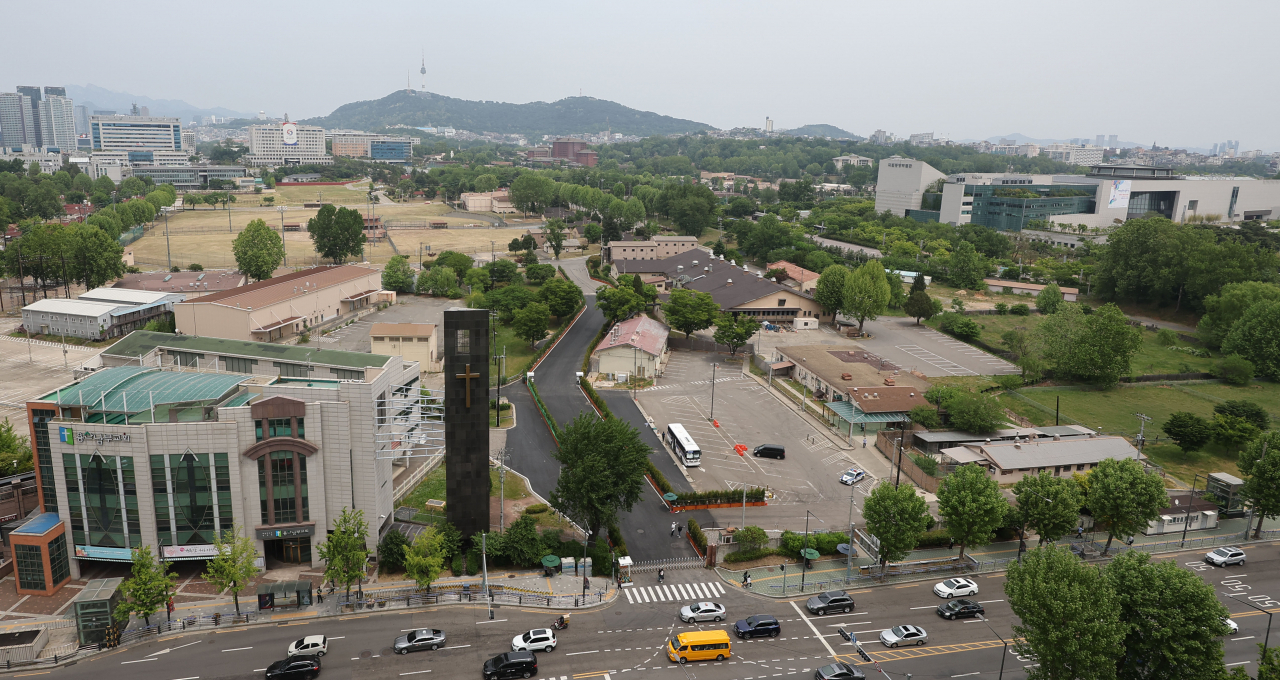 서울 용산 대통령실 청사 인근 용산공원 시범개방 부지의 모습. [연합뉴스]