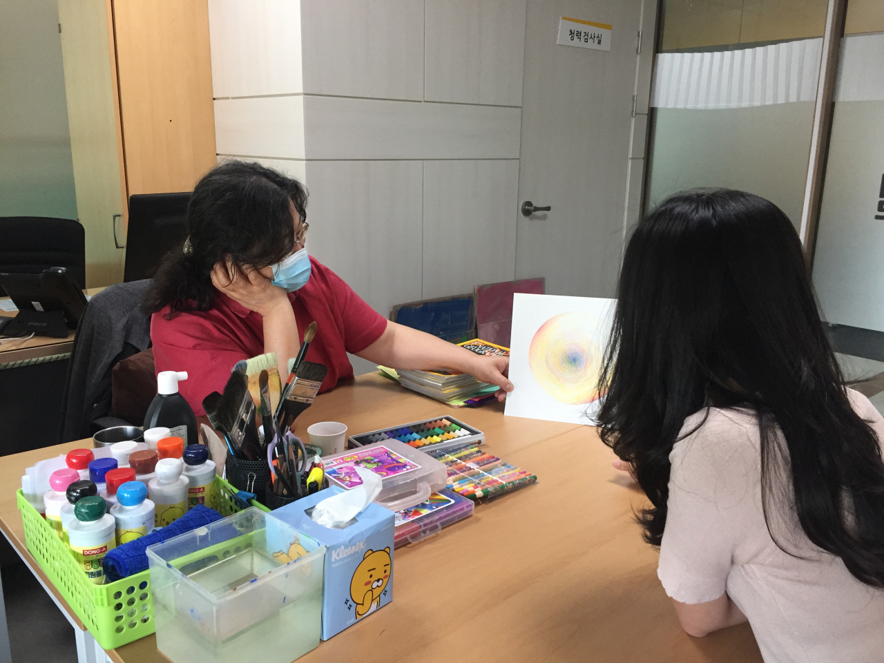 관악구 정신건강복지센터에서 ‘2030 청년마음 안아주기 사업’의 심리상담을 진행하고 있다. [관악구 제공]