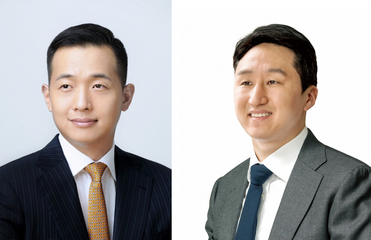 김동관(왼쪽) 한화솔루션 사장과 정기선 HD현대 사장