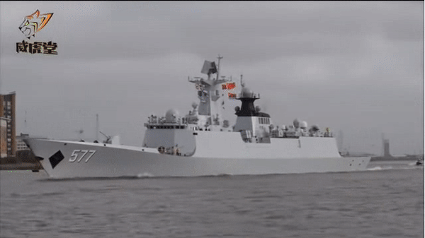 중국 인민해방군 해군 소속 054A형 유도 미사일 프리깃함의 모습. [유튜브 'Eurasia Naval Insight' 채널 캡처]