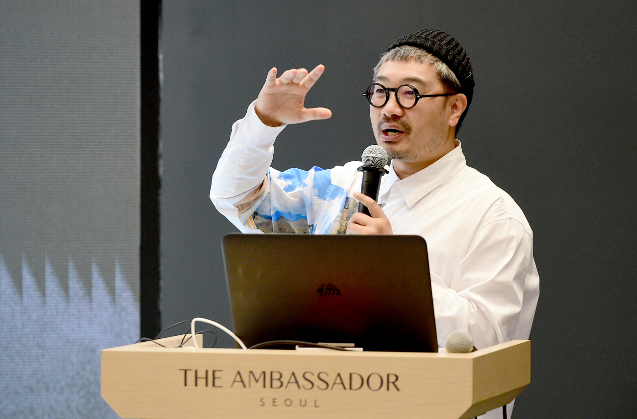 Yang Jeong-woong, executive producer of the PyeongChang 2018 Winter Games' opening ceremony, speaks during The Korea Herald's Global Business Forum on Wednesday. (Jenny Jung)