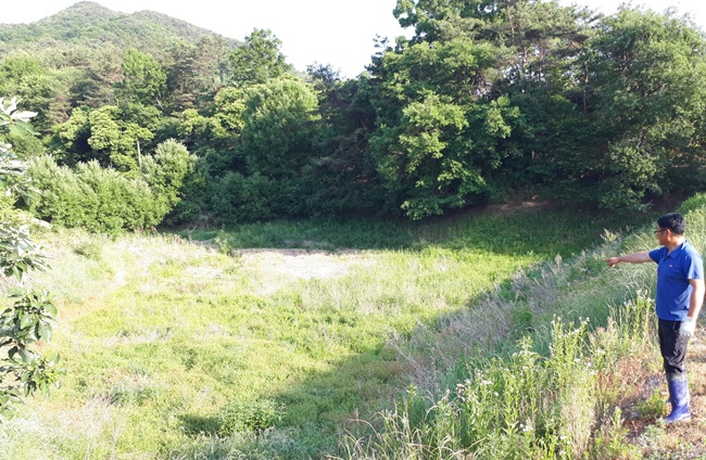 순천시 오산저수지가 봄 가뭄으로 인해 바닥을 보이고 있다. /박대성 기자.