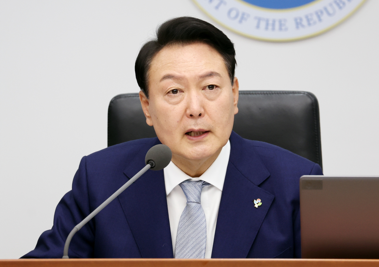윤석열 대통령이 7일 오전 서울 용산 대통령실 청사에서 열린 국무회의에서 발언하고 있다. [연합]