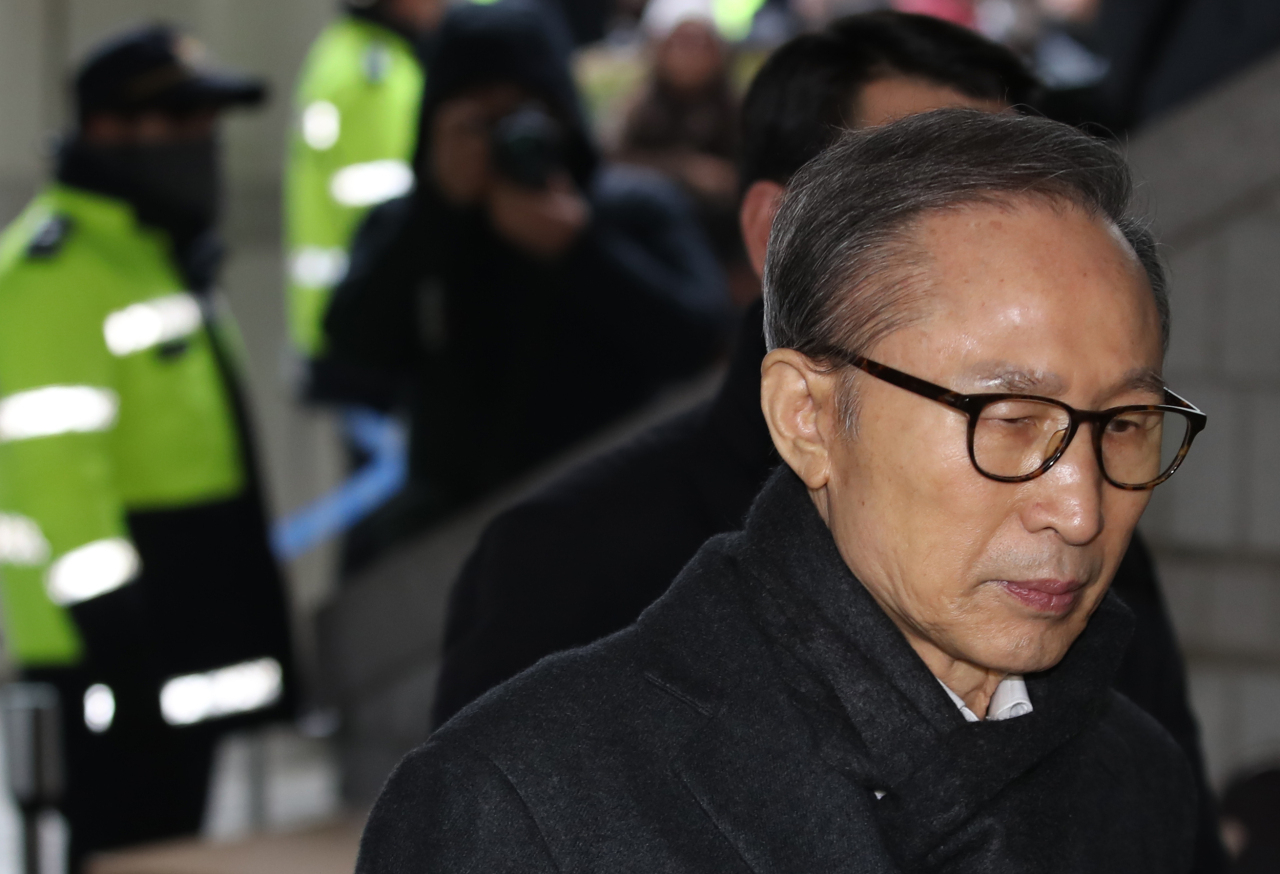 Former President Lee Myung-bak (Yonhap)