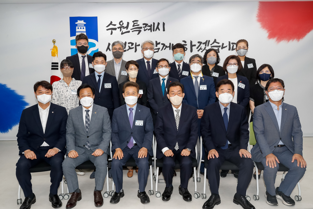 수원시 인수위.