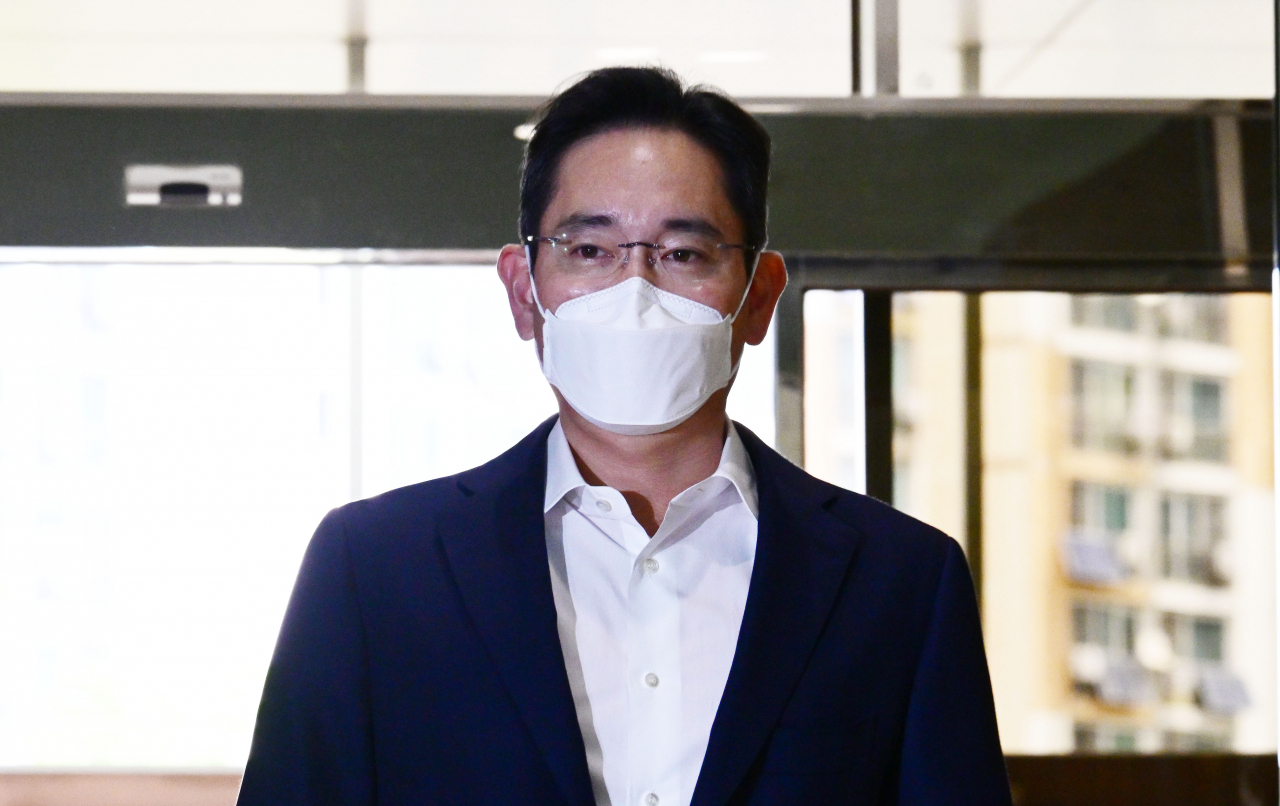 이재용 삼성전자 부회장이 지난 7일 김포공항을 통해 오는 18일까지 이어지는 유럽 출장을 떠났다. [박해묵 기자]