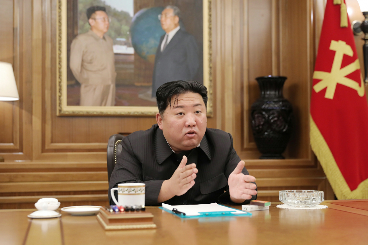 북한은 지난 12일 김정은 국무위원장 주재로 노동당 중앙위원회 비서국 회의를 진행했다고 당 기관지 노동신문이 13일 보도했다. [평양 노동신문=뉴스1]