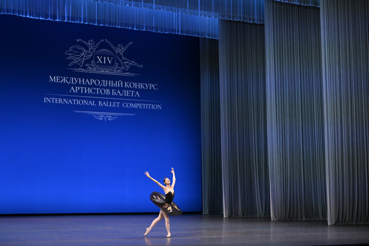 발레리나 김유진이 모스크바 국제발레콩쿠르에서 3위를 차지했다. [ Alexander Zemlianichenko Jr/Xinhua, 연합]