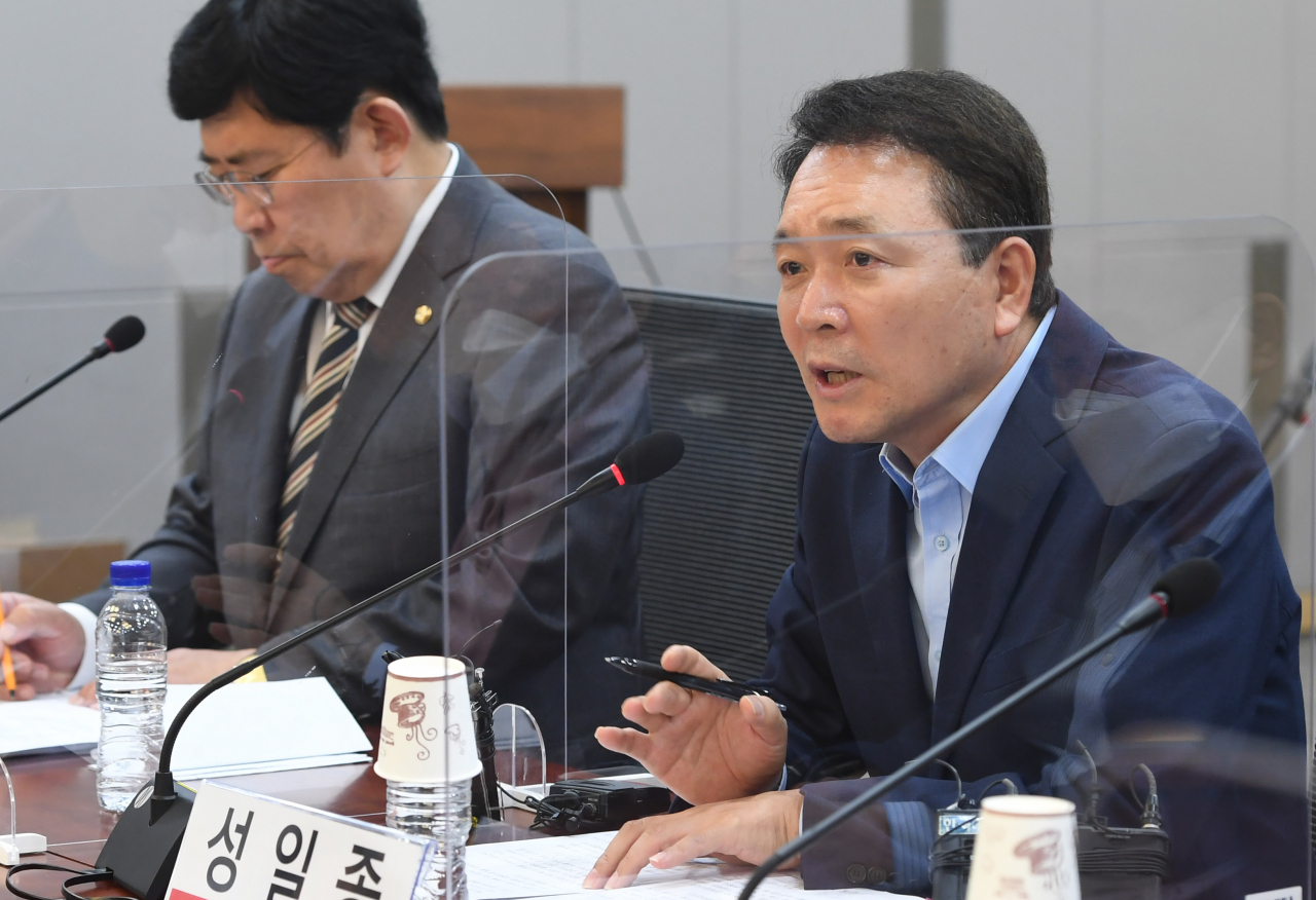 성일종 국민의힘 정책위의장이 13일 오후 서울 여의도 국회 의원회관에서 열린 가상자산 시장의 공정성 회복과 투자자 보호대책 긴급점검 당정간담회에서 발언하고 있다. [연합]