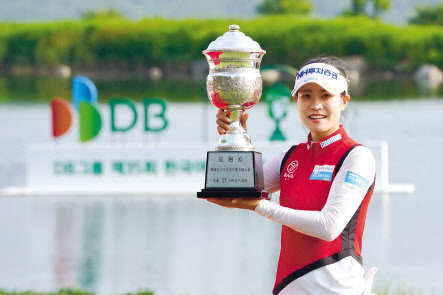 대회 2연패를 노리는 박민지. [KLPGA 제공]