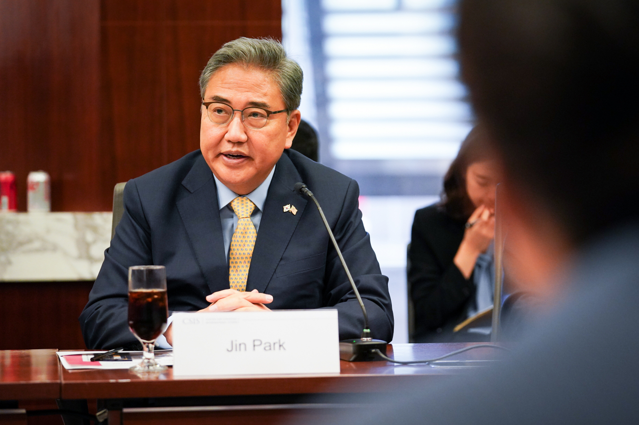 박진 외교부 장관이 14일(현지시간) 워싱턴D.C.에서 열린 미 전략국제문제연구소(CSIS)가 주최한 한미동맹 관련 간담회에서 기조연설을 하고 있다. [외교부 제공]