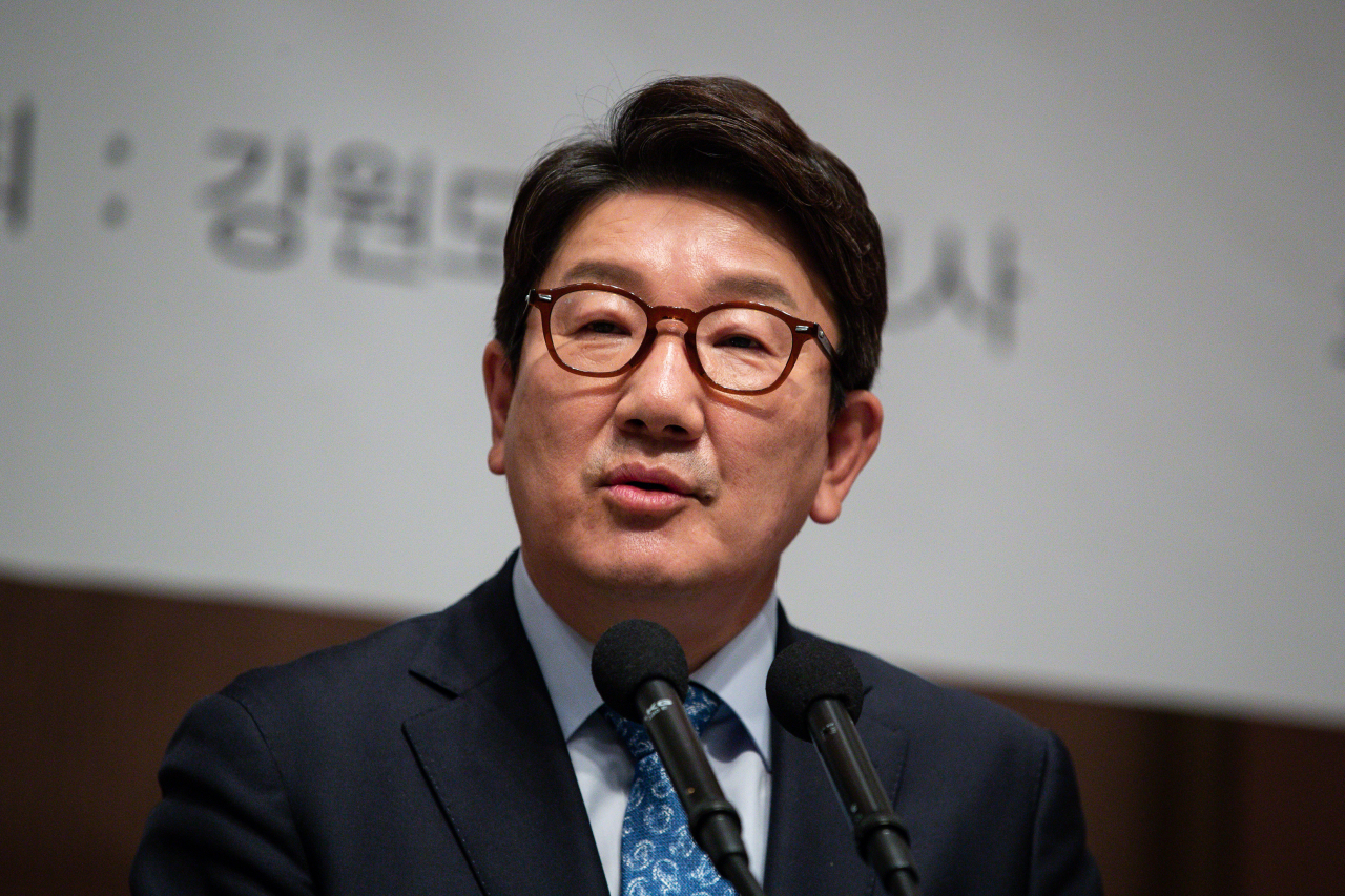 국민의힘 권성동 원내대표가 16일 서울 중구 프레스센터에서 열린 '윤석열 정부와 강원특별자치도 법제화 비전선언 심포지엄'에서 축사를 하고 있다. [연합]
