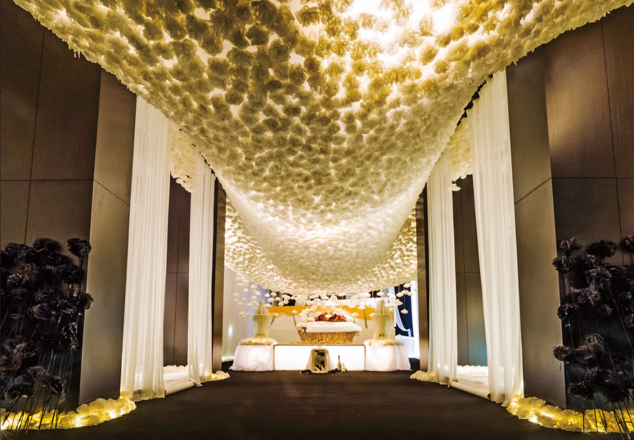“Last Beauty,” an installation art piece by Lee Sang-il, is on display at the art exhibition hall at L’art de la vie in Icheon, Gyeonggi Province. (Jeon Jae-ho/L’art de la vie)