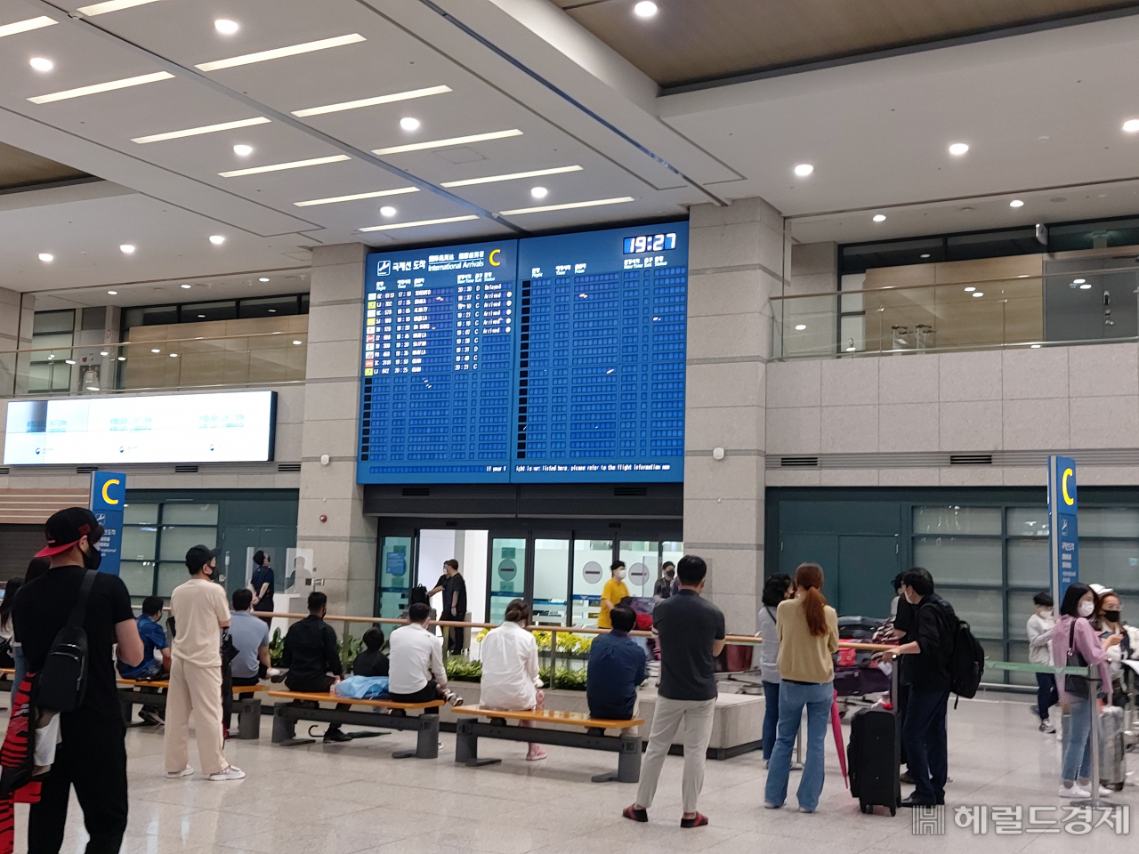 지난 23일 저녁 인천 중구 인천국제공항의 모습. 김희량 기자