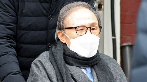 Former President Lee Myung-bak (Yonhap)