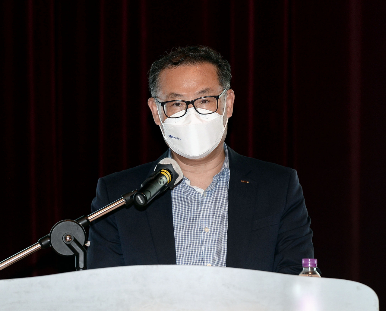 김윤태 코트라 중소중견기업본부장이 28일 코트라 본사 국제회의장에서 열린 ‘소상공인 온마음 수출 프로젝트’ 킥오프 행사에서 인사말을 하고 있다. [코트라 제공]