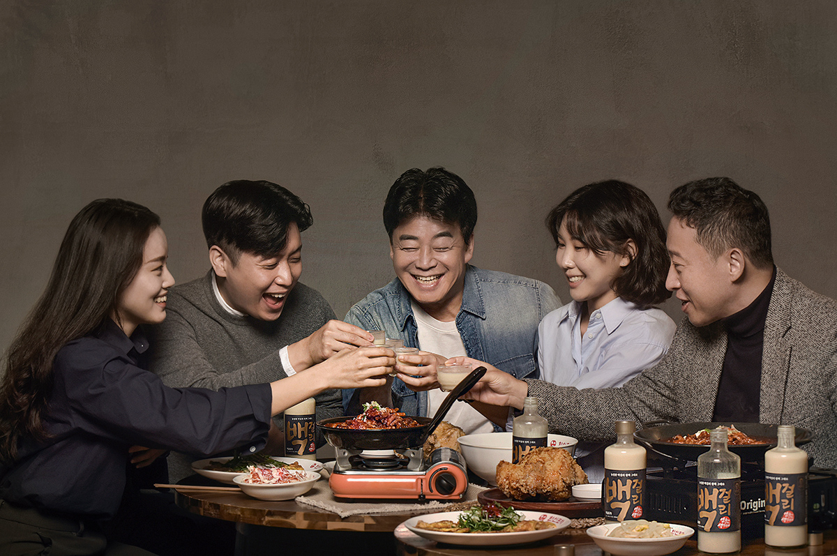 외식 프랜차이즈 전문 기업 더본코리아가 국내 전통주에 대한 양질의 정보를 제공하고자 오픈한 온라인 커뮤니티 사이트 ‘백술닷컴’이 오픈 3개월 만에 누적 방문자 수 5만명을 돌파했다. [더본코리아 제공]