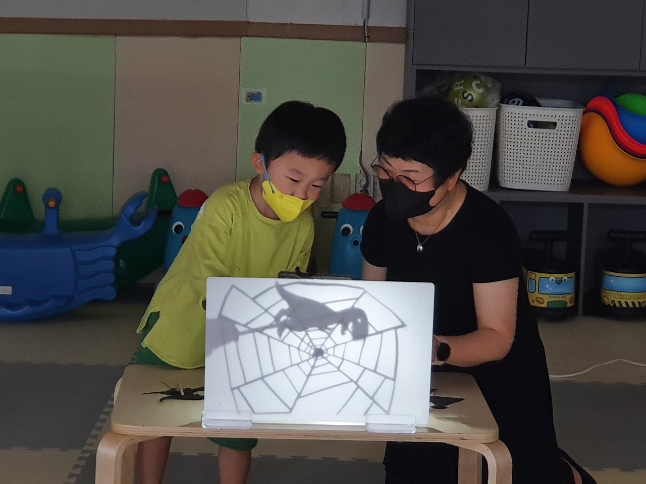 찾아가는 그림자놀이 체험 모습. [노원구 제공]