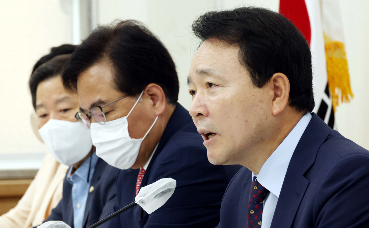 성일종 국민의힘 정책위의장이 1일 오전 국회에서 열린 원내대책회의에서 발언하고 있다. [연합]