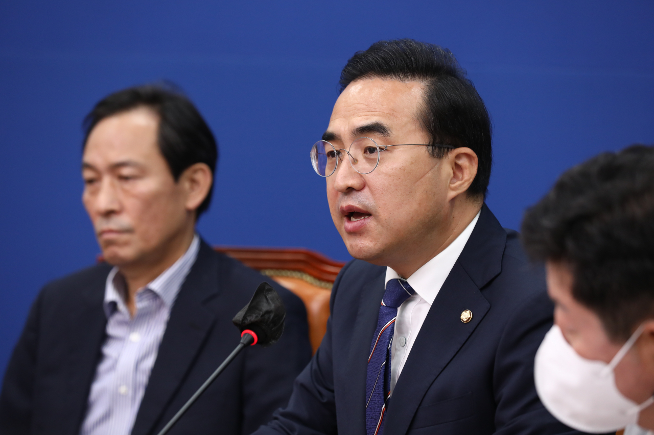 더불어민주당 박홍근 원내대표가 4일 오전 국회에서 열린 비상대책위원회 회의에서 발언하고 있다. [연합]