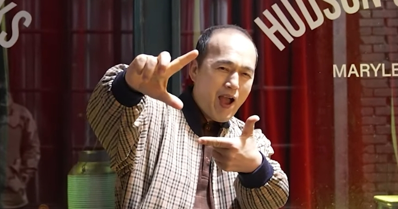 카카오톡 구글 플레이스토어 업데이트가 중단되면서, 토종 앱마켓 '원스토어'가 반사이익을 누릴 것으로 보인다. 사진은 원스토어 광고 비하인드 영상. [원스토어 유튜브]