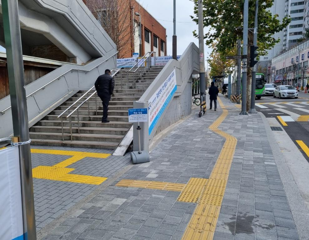 보행환경 정비를 마친 서울 노원구 광운대역 석계로 일대. [노원구 제공]