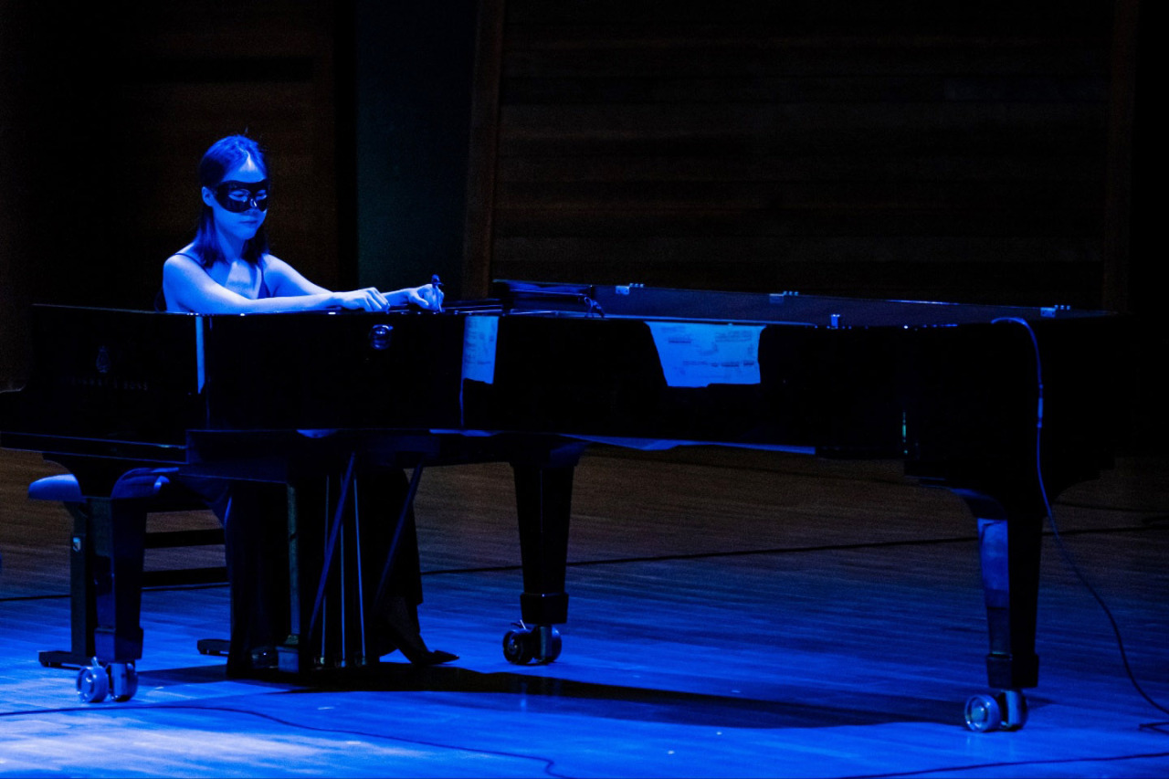 Pianist Son Yeol-eum performs during the opening concert of Music in PyeongChang on Saturday. She is the artistic director of South Korea‘s major music event. (Music in PyeongChang)
