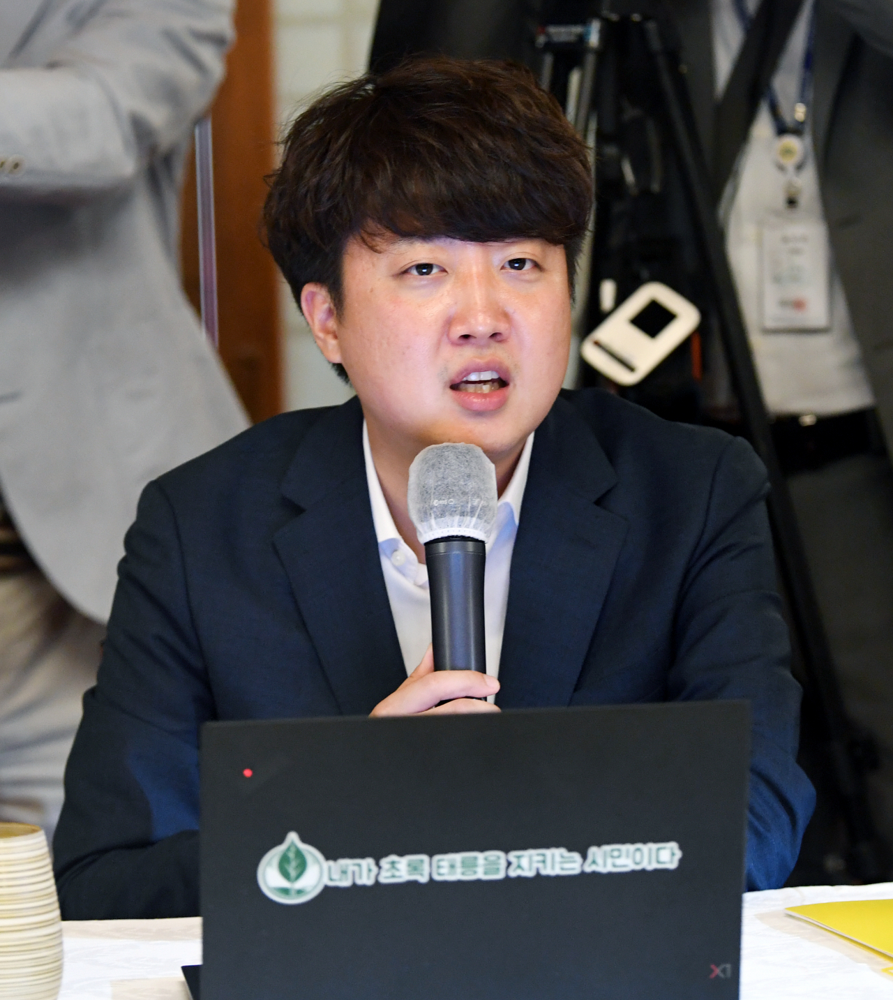 이준석 국민의힘 대표가 6일 서울 종로구 삼청동 총리공관에서 열린 윤석열 정부 첫 고위 당정 협의회에 참석하여 발언하고 있다. [이상섭 기자]
