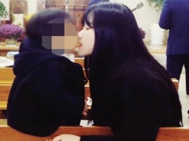 박지현 전 더불어민주당 비상대책위원장이 2014년 SNS에 올렸던 영상의 한 장면. [팬카페 '재명이네마을']