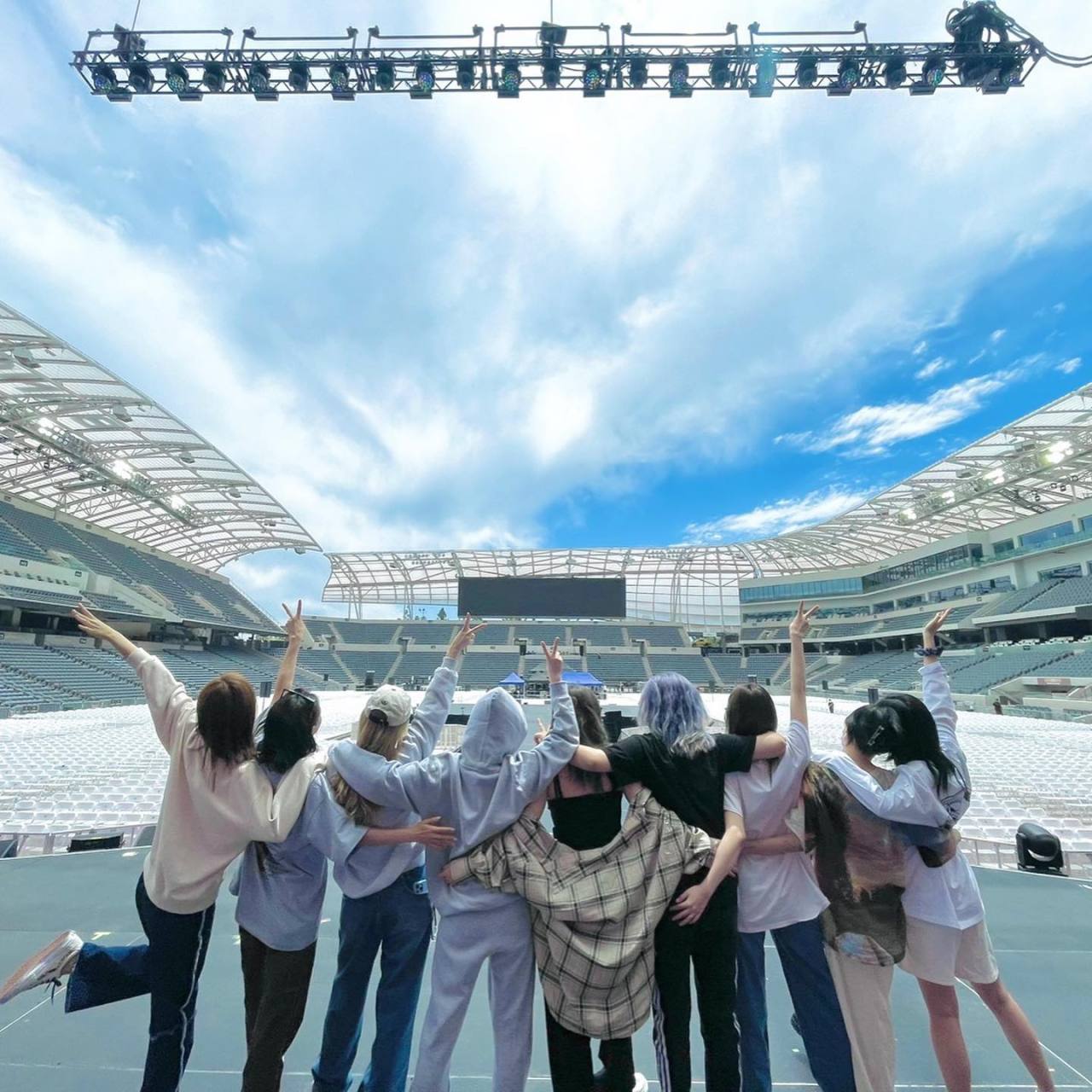 (Credit: JYP Entertainment)